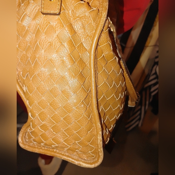 AUTHENTICMICHAEL Kors Handbag Purse Shoulder Bag  Suede Cross Weave Limi… - Picture 7 of 13